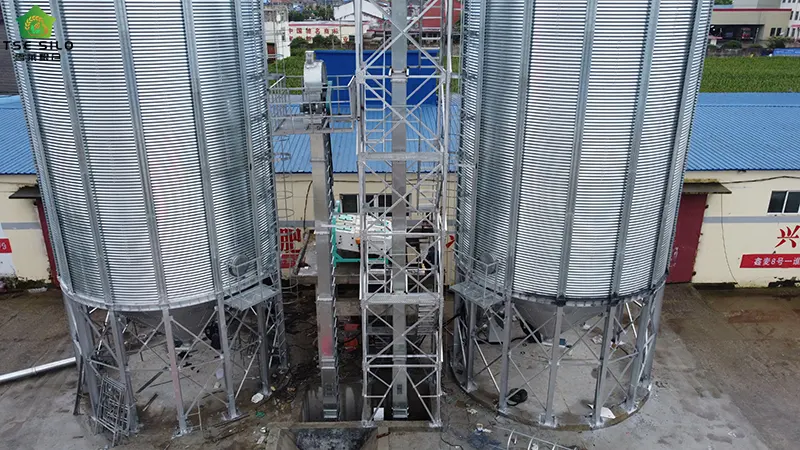 大型粮食钢板仓建设中